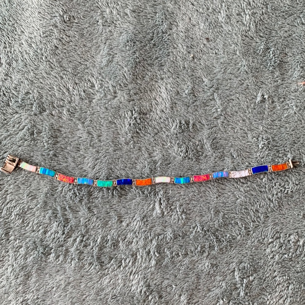 Multicolored silver latch bracelet